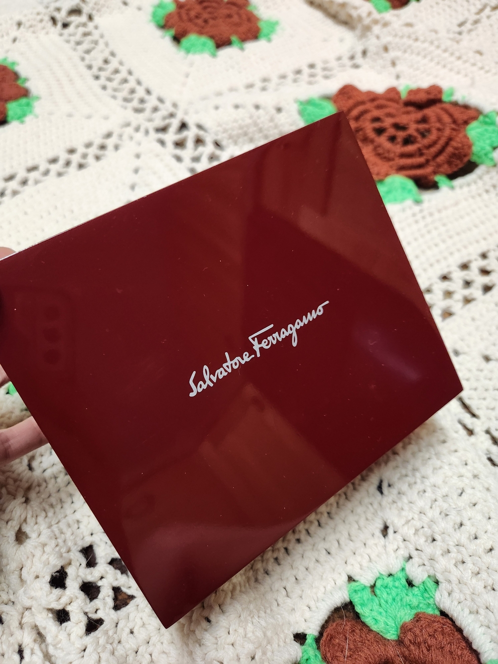 Salvatore Ferragamo Burgundy Lacquered Gift Box - Picture 9 of 9